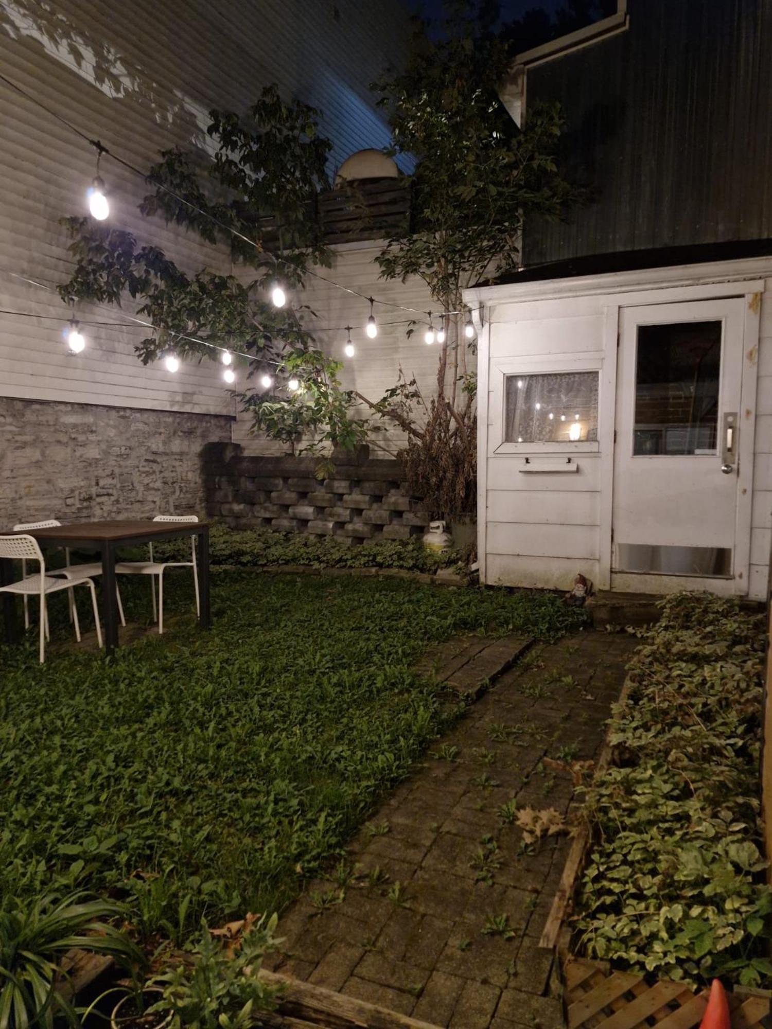 Charming Century-Old House In City Center Квебек Екстериор снимка